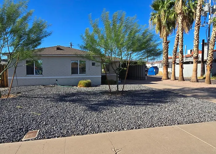Zzz Msg For 5 Percent Off Zzz 3bed 1bath Kingkingqueenbeds House Midtownphx Phoenix